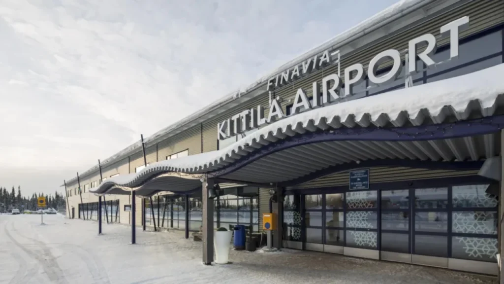 Termometri zbret në -35 gradë Celsius në Lapland/ Mijëra turistë të bllokuar, shkak pezullimi i fluturimeve nga i ftohti ekstrem