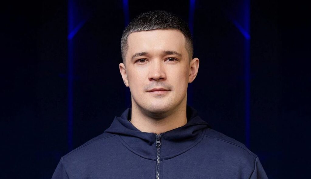 Zelensky ndryshon edhe ministrin e Mbrojtjes, ia beson ushtrinë një 34-vjeçari!