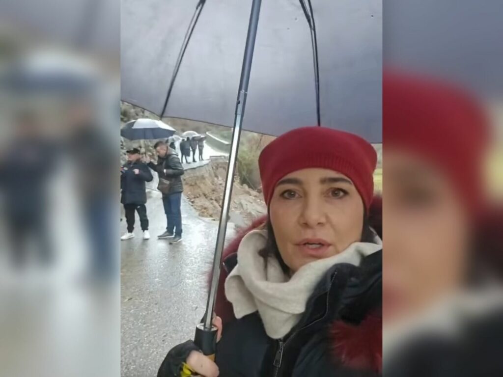 Shembja e rrugës izolon Dukagjinin, denoncimi i deputetes së PD: Qytetarët në rrezik nga papërgjegjshmëria e shtetit
