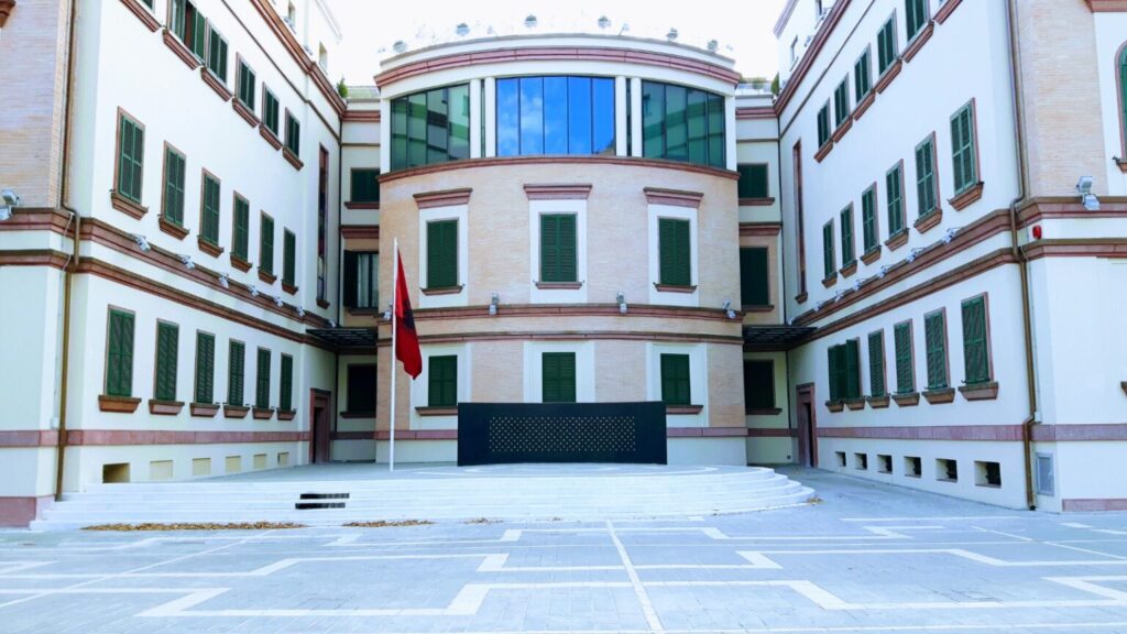 Kandidatët për kreun e Gardës së Republikës prezantojnë platformën dhe vizionin (EMRAT)
