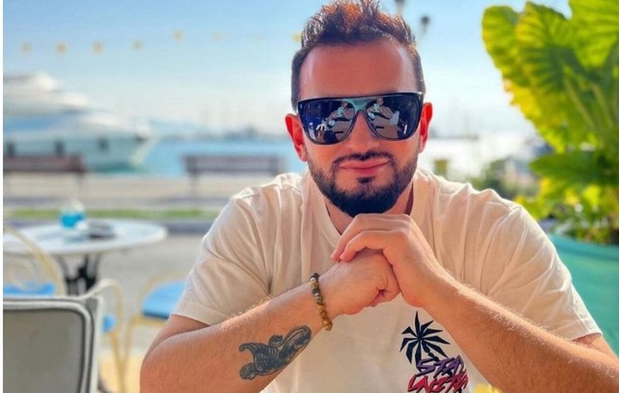 I dhunuar herë pas here pas deklaratave të bujshme, Elton tozaj nuk ndalet: Do publikoj lidhjet që showbizzi ka me trafikantët