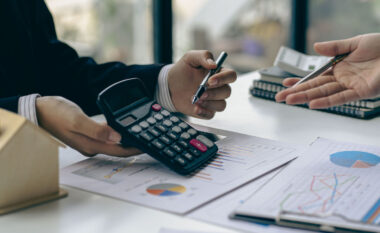 54.5% e shqiptarëve nuk përballojnë 1000 euro shpenzim të papritur, niveli më i lartë në rajon