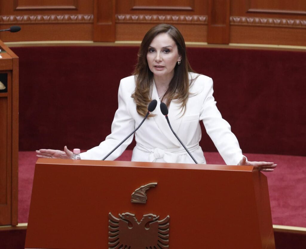 Jorida Tabaku: Shqipëria zbrazet, shteti rritet, emigracioni arrin në 82%, administrata në rekord historik punësimesh