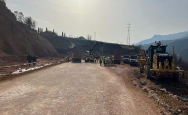 Pas 11 ditësh izolim, rihapet sot rruga Librazhd-Prrenjas, ARRSH: Si do të funksionojë qarkullimi i mjeteve