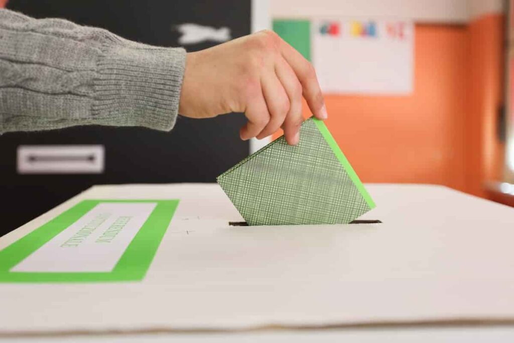 Referendumi për reformën në drejtësi/ Rezultatet e para të sondazheve ‘rrëzojnë’ Melonin