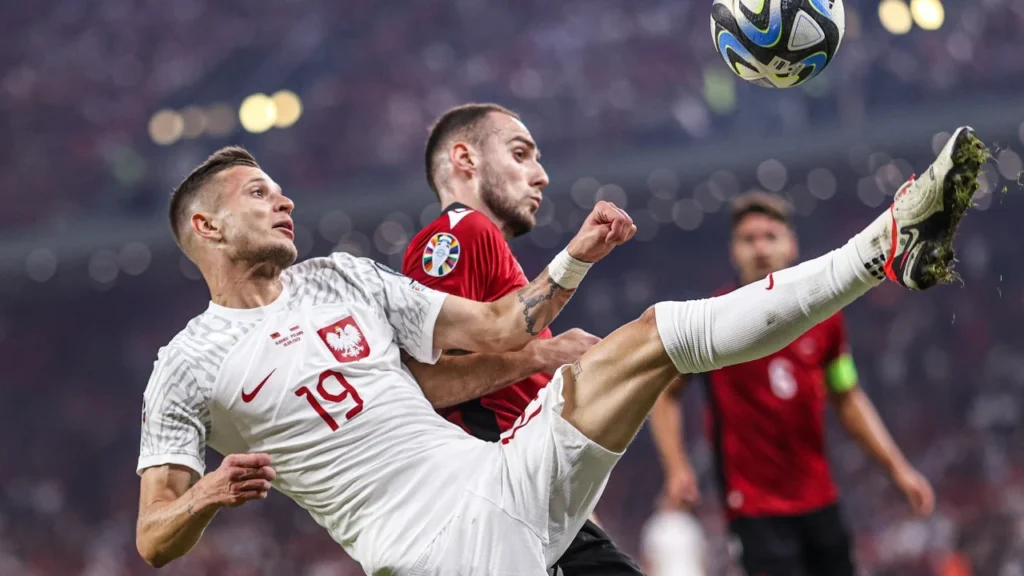 Polonia publikon listën për Shqipërinë/ Robert Lewandowski në krye, surprizë një talent 17-vjeçar