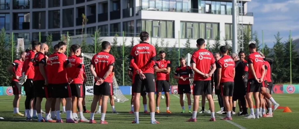 Zbulohen detajet për listën e Kombëtares, ndryshim i pazakontë për emrat e të grumbulluarve për play-off të Botërorit