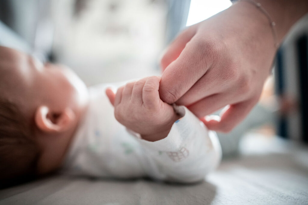 Emigracioni dhe kostot e jetesës, ulen lindjet me 35% në një dekadë