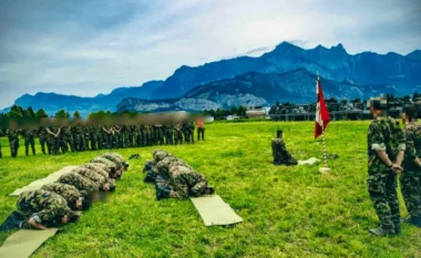 Ramazani në armatën zvicerane / Ushtarët mund të agjërojnë dhe të falen. Mbi 10.000 shqiptarë në Armatën helvetike, krenar me uniformën zvicerane, krenar me orgjinen e tyre!