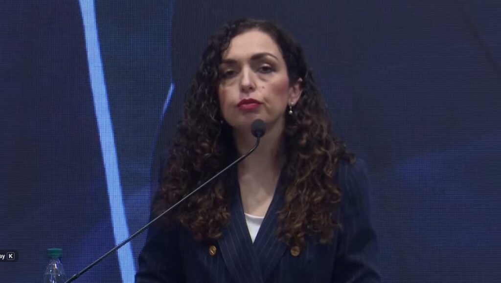 Kosova nuk zgjodhi Presidentin e ri, reagon Vjosa Osmani: Rrugët që mbyllen nga padrejtësitë, gjithmonë hapen nga populli