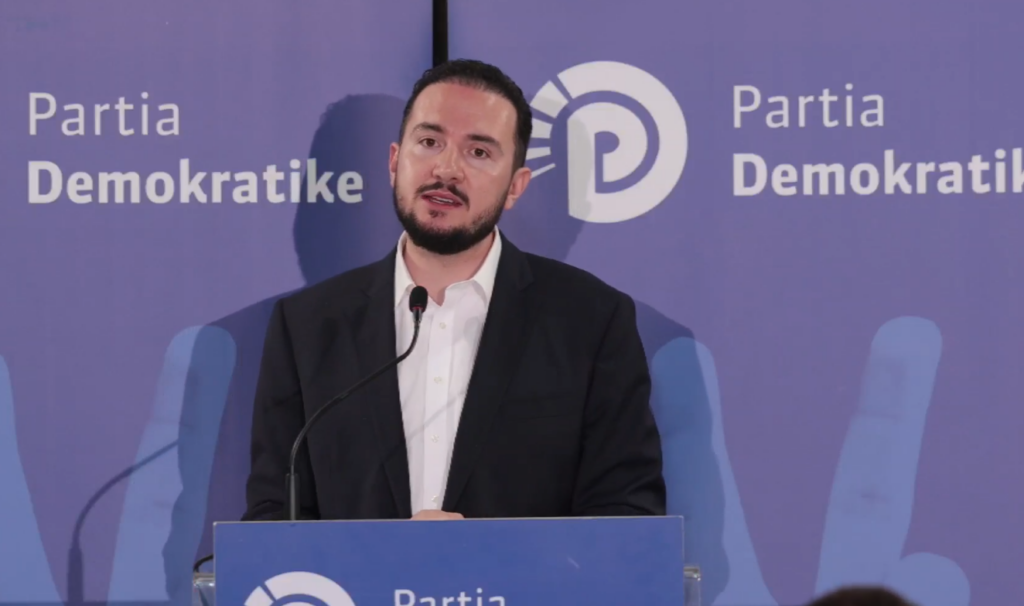 “PD po shkon drejt një humnere”/ Salianji në Kukës: Programi i prezantuar ishte steril, i plakur dhe pa vizion