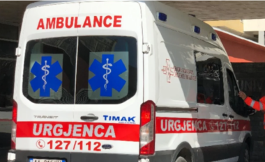 VIDEO/ Aksident me vdekje në Çermë! Motori përplas të moshuarën, 71-vjeçarja humb jetën në spital
