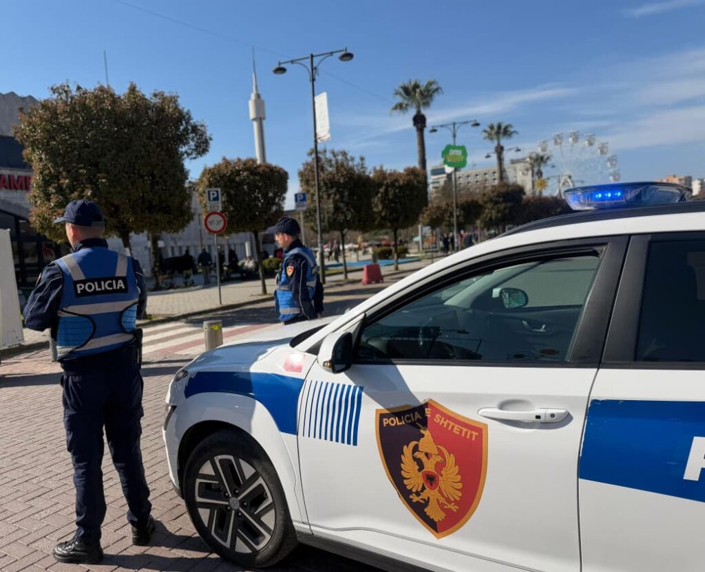 Ndeshja Elbasani-Vllaznia, policia merr masa, bllokohet qarkullimi i mjeteve në perimetrin përreth stadiumit! Kontrolle të rrepta tifozëve