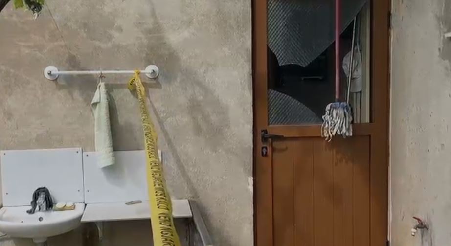 Tentoi të grabiste banesën por humbi jetën, flet vëllai i pronarit të shtëpisë: Ishte me maskë dhe doreza, i përgatitur për të vjedhur