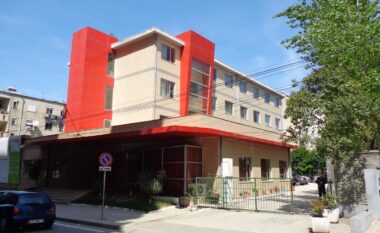 Ndryshim i papritur në shëndetësi/ Shkarkohet drejtori i FSKDSH, ja kush e zëvendëson