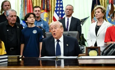 Lufta në Lindjen e Mesme/Trump: Irani nuk ka shpresë, nuk do t’i lejojmë ata të çmendur të marrin armë bërthamore