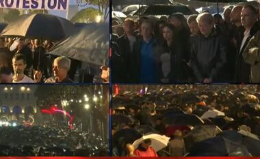 Aksidenti tragjik me dy viktima në Durrës, mbahet një minutë heshtje në protestën kombëtare të PD-së