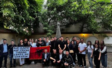 Protesta për Gjuhën Shqipe në Shkup/ Ambasadori i Shqipërisë në RMV, Denion Mejdani: Studentët nga Tirana udhëtuan për mbështetje, të rinjtë kërkojnë barazi
