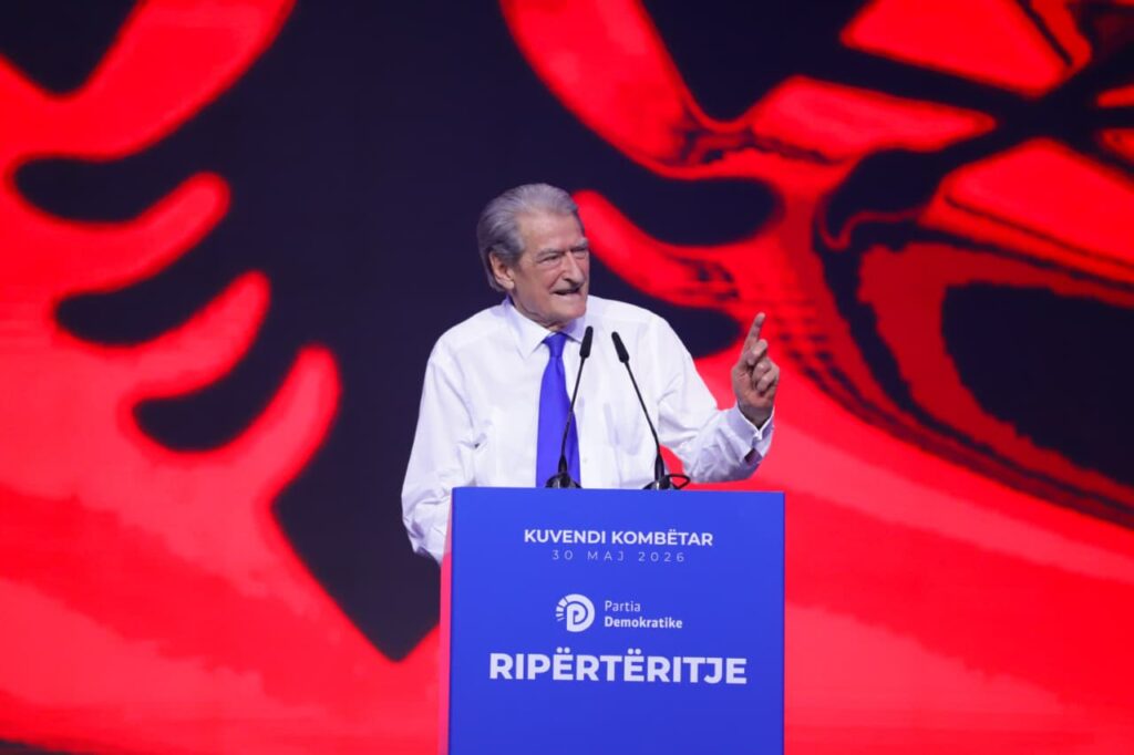 Kuvendi Kombëtar i PD-së/ Berisha: Kjo parti nuk shitet dhe as mposhtet, Rama ndërmori sulmin për të na asgjësuar, por gaboi, donte një ‘opozitë fasadë’