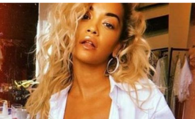 Rita Ora takon Mbretin Charles! Këngëtarja e falenderon për mikpritjen…