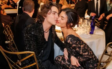 Komenti i Kylie Jenner në postimin e Timothée Chalamet ‘thyen’ internetin