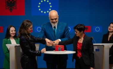 Me foton krah Marta Kos dhe Marie Bjerre, Rama uron Ditën e Europës: Shqipëria më afër se kurrë familjes europiane