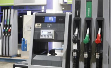 Bordi i Transparencës cakton çmimet e reja për shitjen e karburanteve, ja me sa do të tregtohen nafta dhe benzina