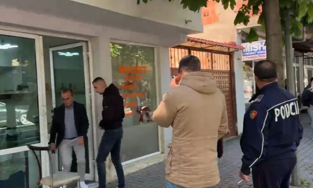 Grabitet për herë të dytë biznesi në Pogradec, autorët marrin 2 milionë lekë