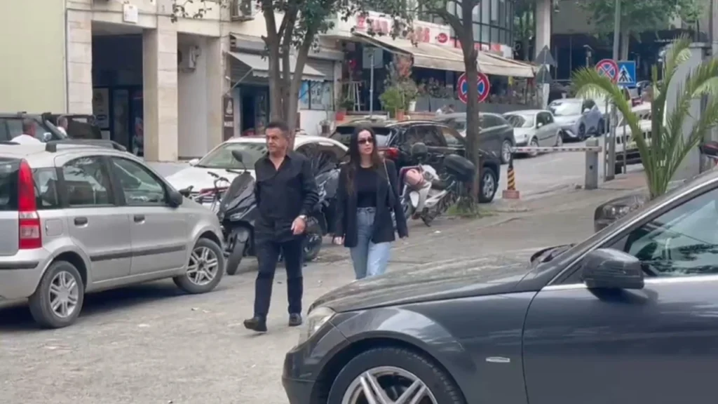 Gjyqi ndaj bandës së Laert Haxhisë, babai i këngëtarit Noizy paraqitet në GJKKO si dëshmitarë