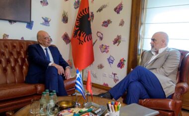 Nikos Dendias vjen vizitë në Tiranë, media në Athinë: Greqia kërkon rinisjen e negociatave me Shqipërinë për kufirin detar