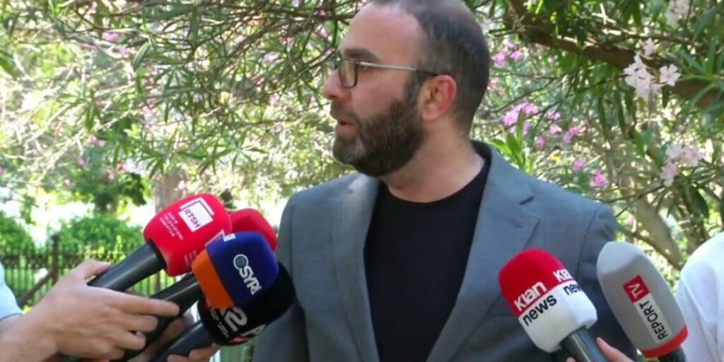 Kaosi në Kuvend, Bardhi: Seanca drejtohej me SMS, nga Balla te Peleshi!