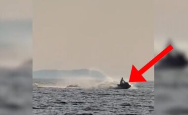 Young man enters swimmers’ safety perimeter with watercraft, Saranda Border Police intervene in time, seize it and fine the owner heavily
