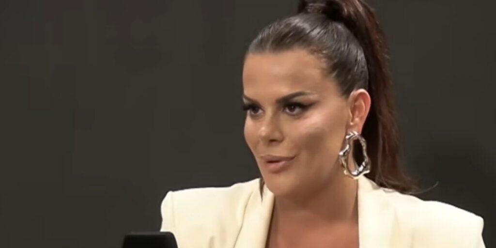 “Kam pasur gjithmonë lidhje të gabuara”/ Këngëtarja si asnjëherë më parë: Kanë dashur të më shfrytëzojnë