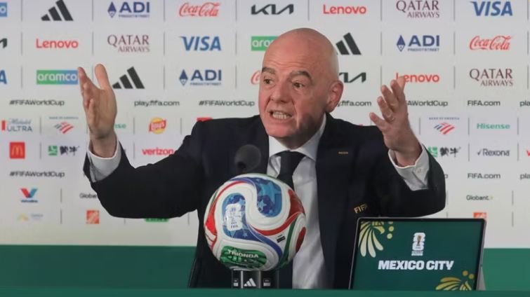 Infantino tallet keq me Italinë: Ndoshta kualifikohet po ta bëjmë me 64 skuadra, ose 208