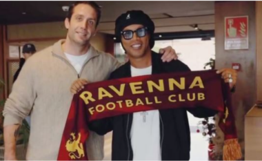 E BUJSHME/ Ronaldinjo i rikthehet futbollit në moshën 46-vjeçare, bëhet pjesë e skuadrës italiane