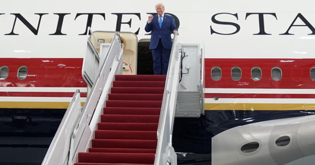 Presidenti Trump zbulon avionin e tij të ri, Air Force One: Një Shtëpi e Bardhë fluturuese
