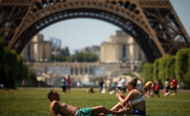 Schools Close and Flights Are Canceled! Europe Is “Burning” Under the African Anticyclone as Temperatures Rise