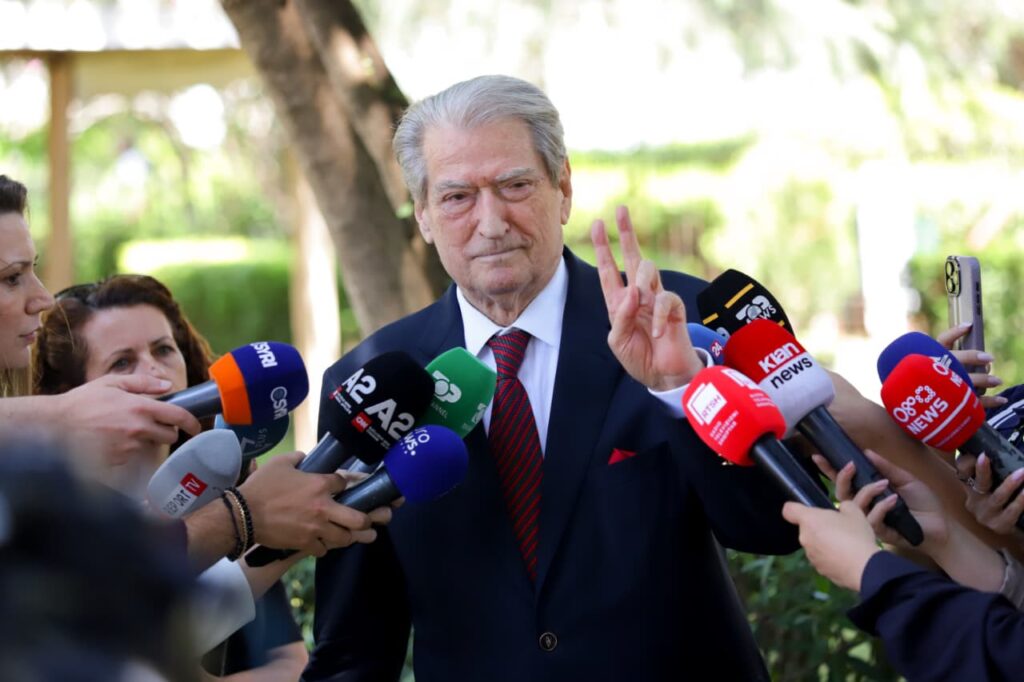 Berisha: Nuk kam qenë kurrë “non grata”, të tillë e quajtën kundërshtarët, sanksioni im ka qenë viza, kam patur një komunikim zyrtar