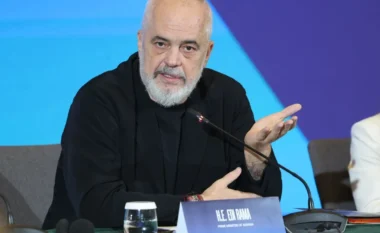 Protestuesit kërkojnë dorëheqjen, Rama: Film i vjetër, përfaqësoj të paktën 800 mijë shqiptarë