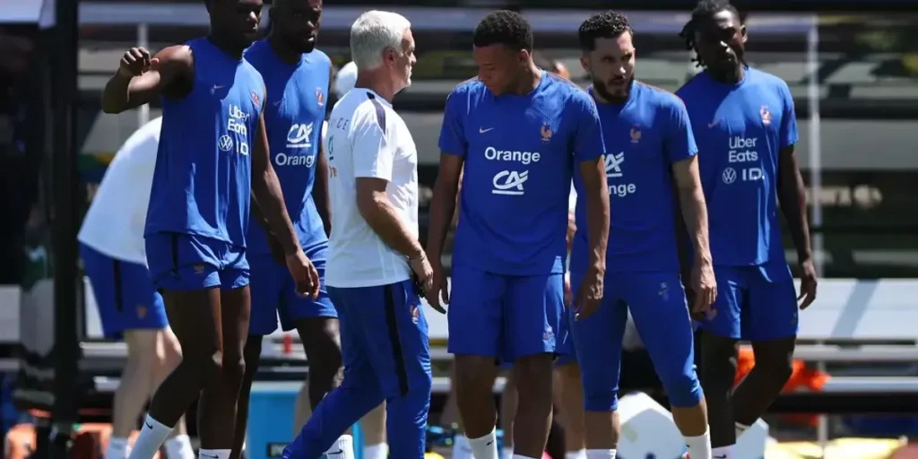 Arsenali siguron akordin personal me Manu Kone, mesfushori i Francës në fokusin e londinezëve
