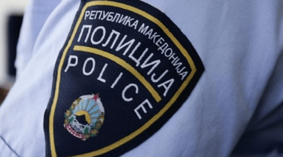 Arrestohet 37-vjeçari në Ohër pas bastisjes, policia sekuestron armë, municion dhe granata