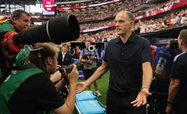 Tuchel ankohet për vendosjen e fotografëve gjatë himnit: Më dëmtoi momentin