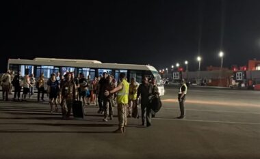 Sulm ndaj aeroportit të Niamey-t në Niger, 13 viktima mes tyre 11 ushtarë dhe 2 civilë