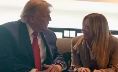 Trump vijon ironitë ndaj Melonit: Më kërkoi një foto bashkë, pranova vetëm nga keqardhja