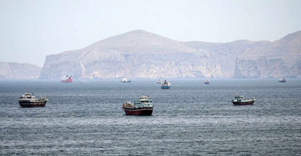 CENTCOM kundërshton pretendimet e Iranit për Hormuzin: Shtohet qarkullimi i anijeve tregtare në ngushticë