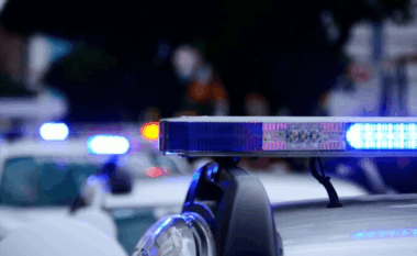 Tre persona rrëmbejnë me forcë një 15-vjeçare nga oborri i banesës në Çegran të Gostivarit