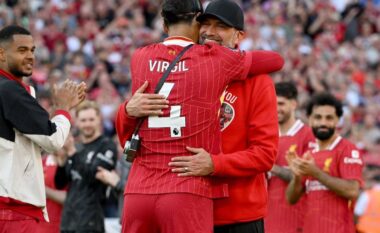 Klopp del në mbrojtje të Van Dijkut dhe godet Van der Vaart: S’ka arsye të merret seriozisht