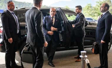 SHBA, Irani dhe partnerët rajonalë nisin në Zvicër bisedime për dosjen bërthamore dhe krizën në Lindjen e Mesme
