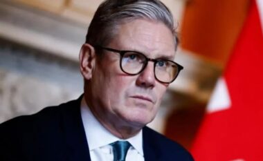 Keir Starmer largohet nga posti i kryeministrit britanik, pasardhësi do të zgjidhet përpara kthimit të parlamentit në shtator