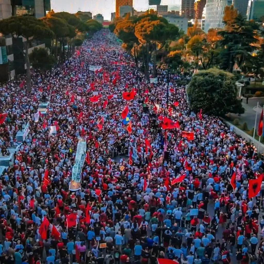 Arben Gashi: The cause of the protests in Albania is internal and not linked to Kosovo